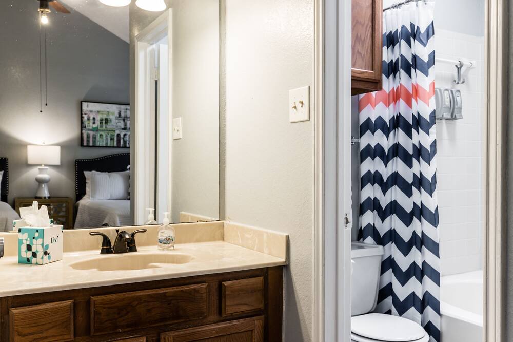Photo of Bedroom in Buckner Terrace - Everglade Park