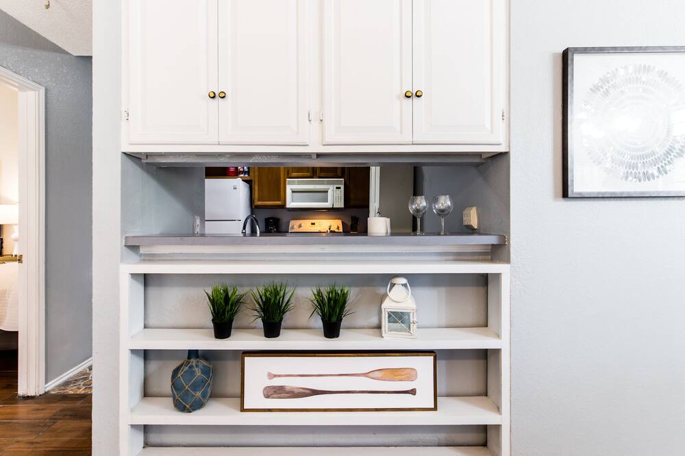 Photo of Kitchen in Buckner Terrace - Everglade Park