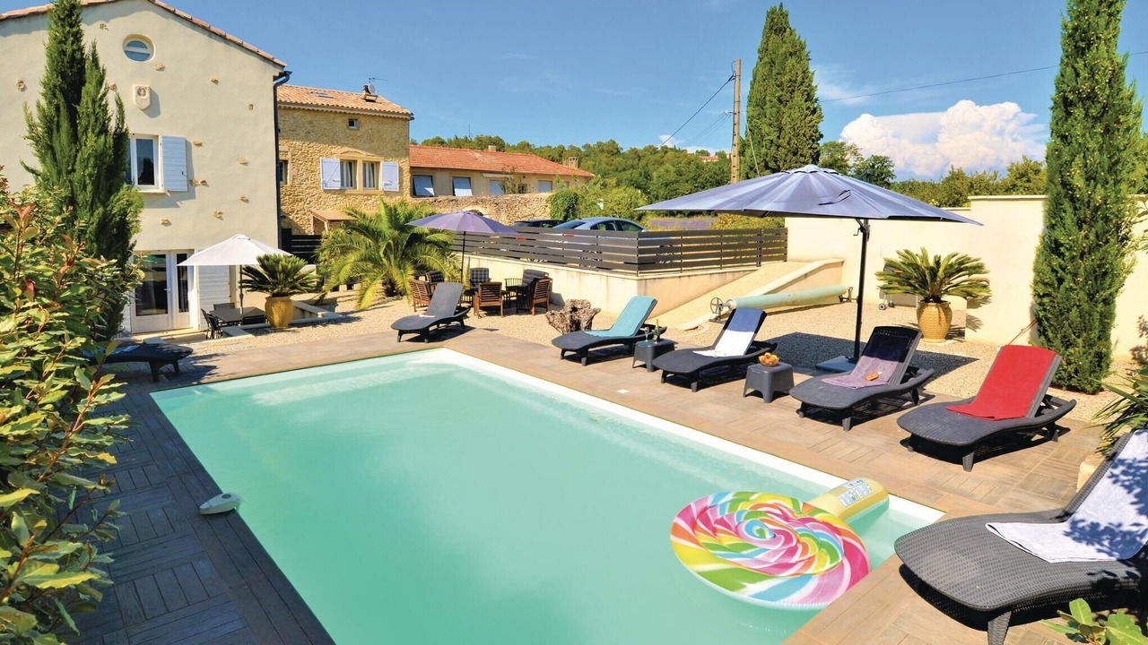 Photo of Outdoor in Pont-Saint-Esprit