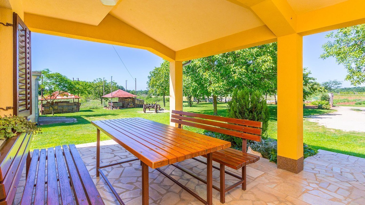 Photo of Patio Balcony in Grandici