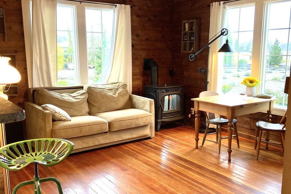 Photo of Livingroom in Sequim