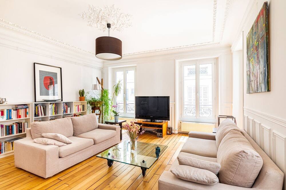 Photo of Livingroom in Quartier de la Chapelle