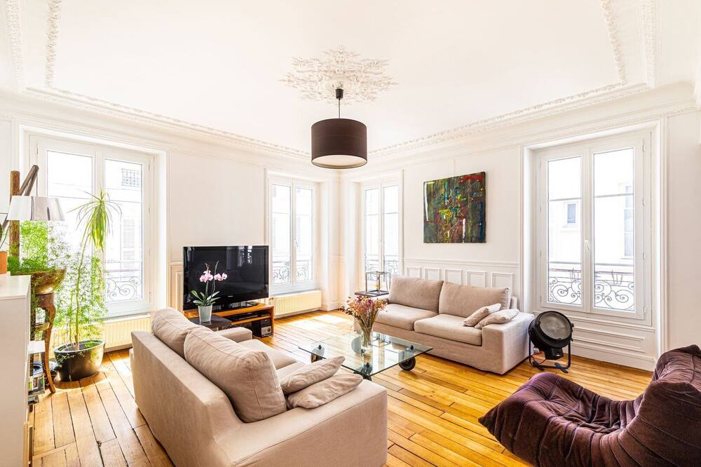 Photo of Livingroom in Quartier de la Chapelle