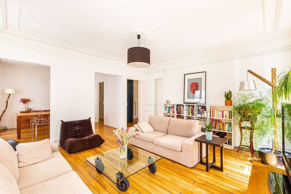 Photo of Livingroom in Quartier de la Chapelle