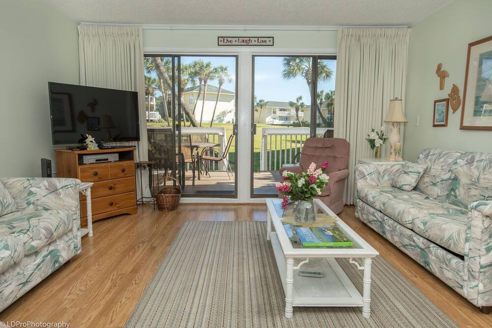 Photo of Others in Holiday Isle