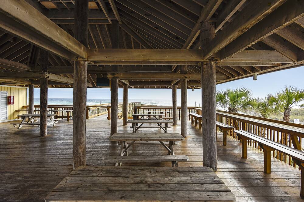 Photo of Patio Balcony in Holiday Isle