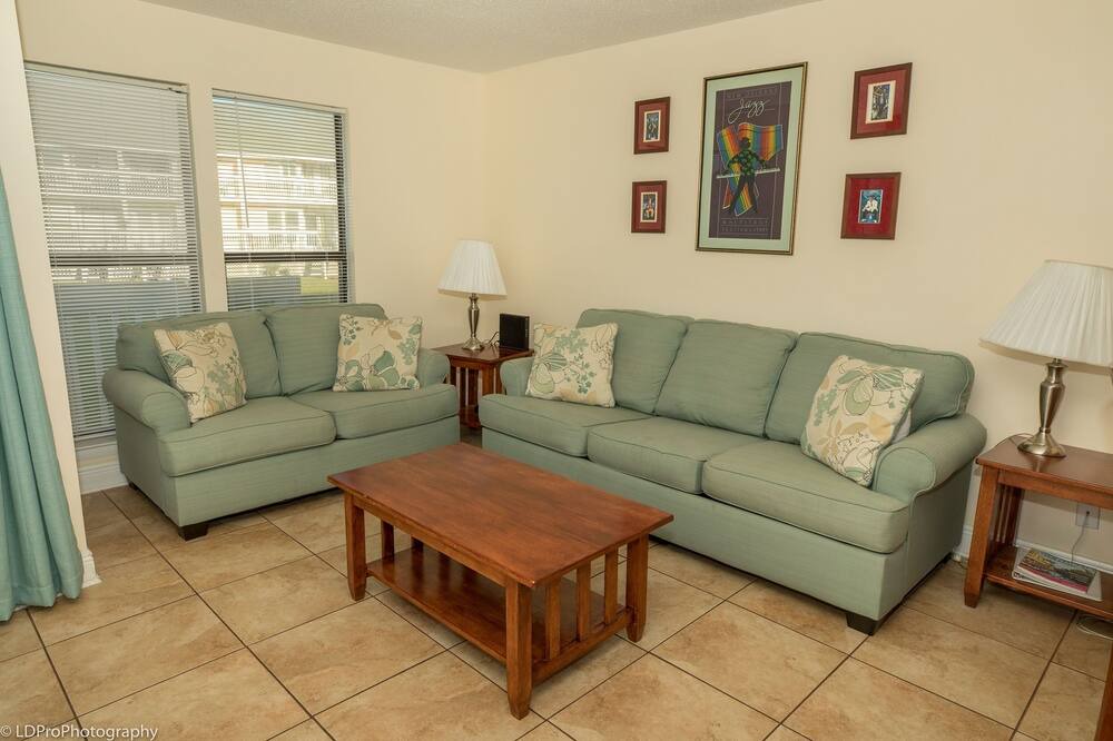 Photo of Others in Holiday Isle