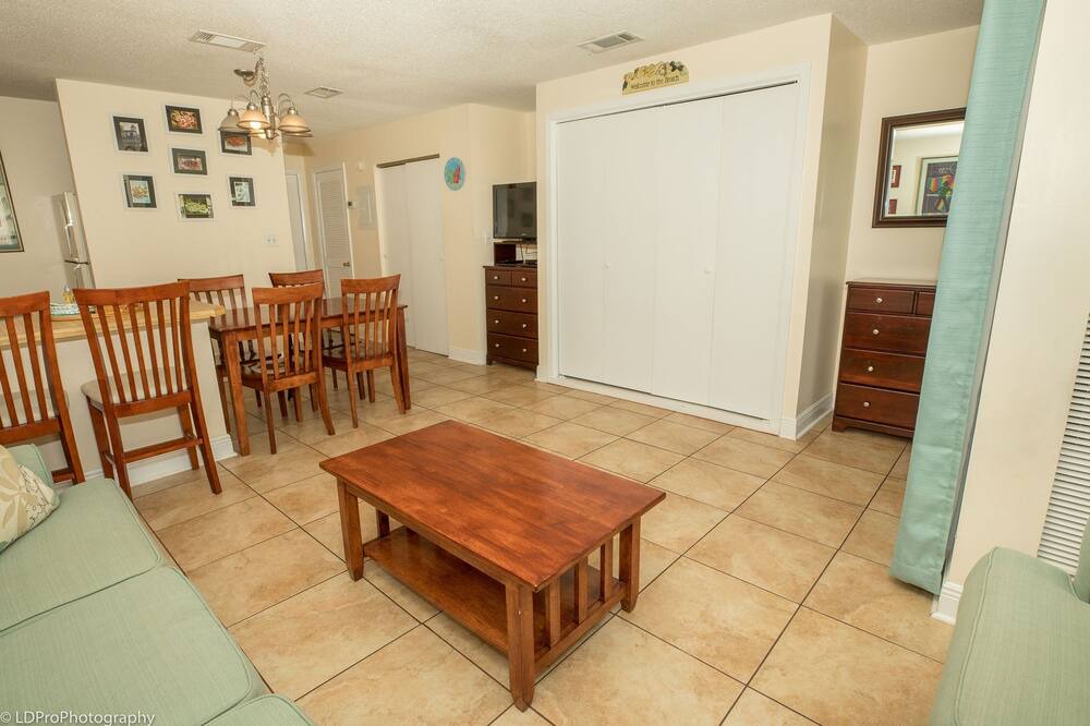 Photo of Others in Holiday Isle