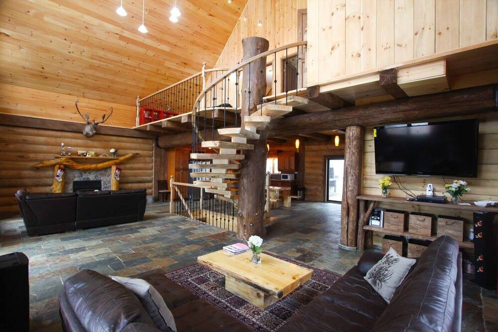 Photo of Livingroom in Wentworth-Nord
