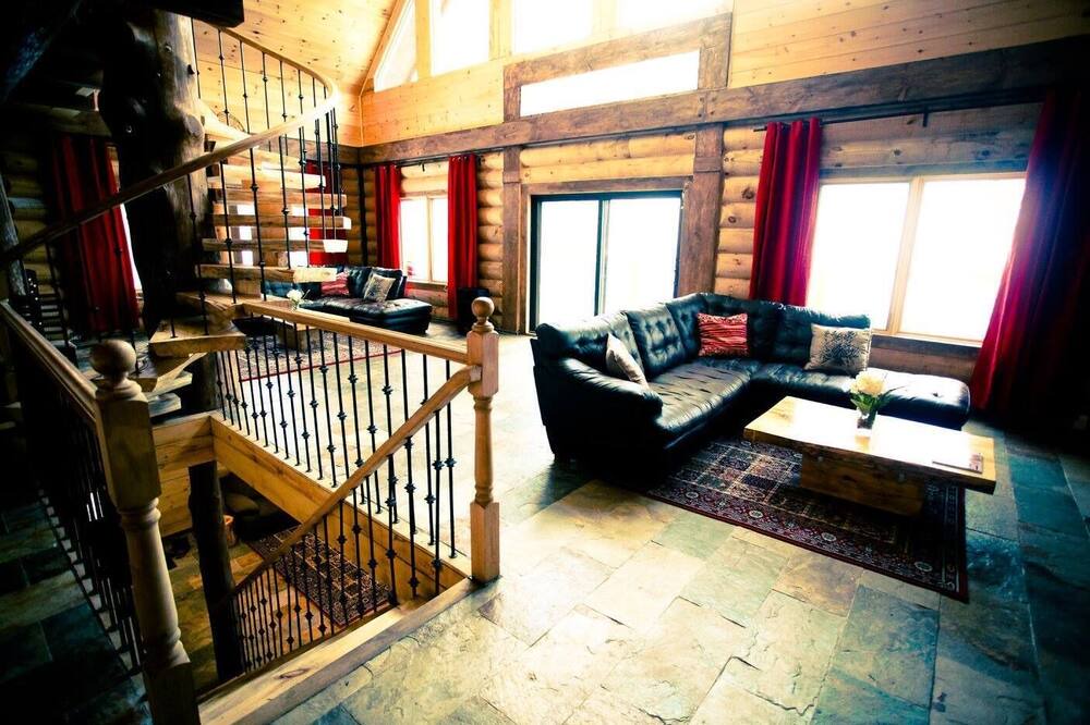 Photo of Livingroom in Wentworth-Nord