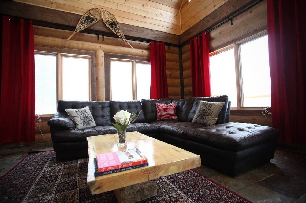 Photo of Livingroom in Wentworth-Nord