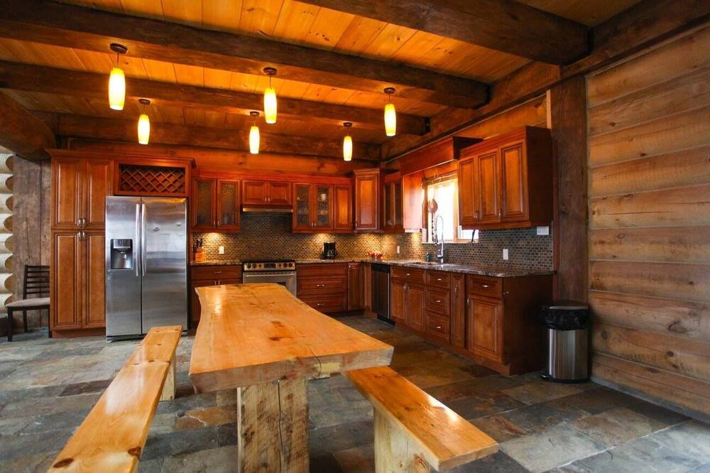 Photo of Kitchen in Wentworth-Nord