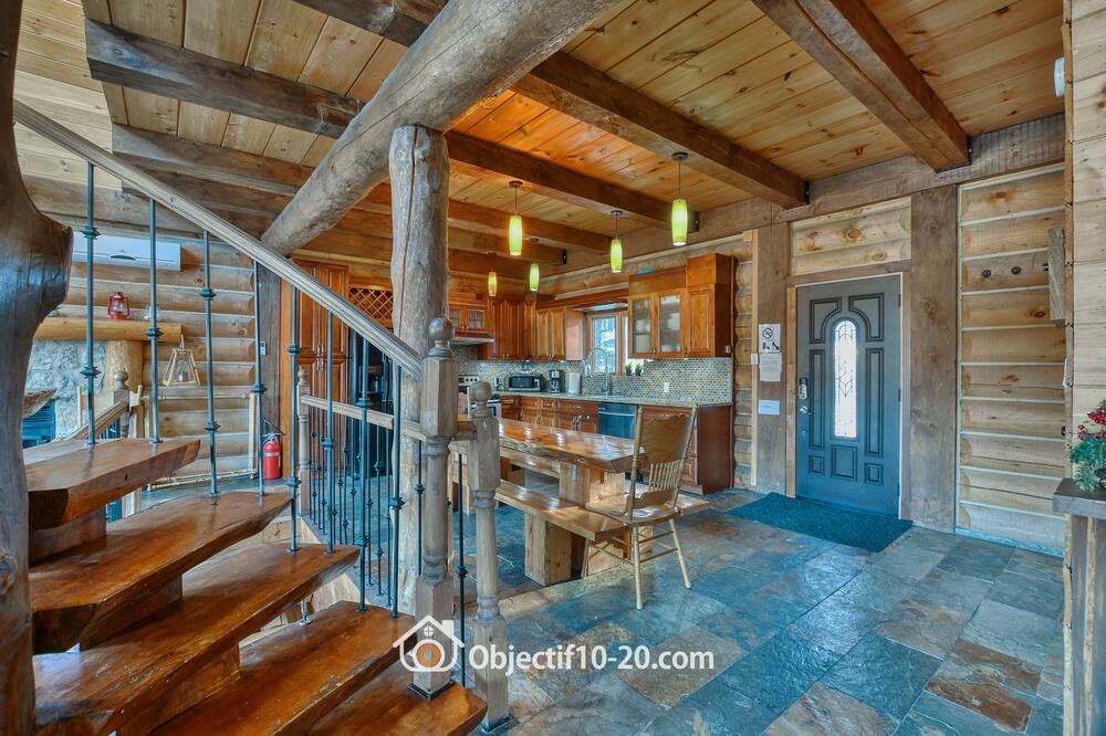 Photo of Livingroom in Wentworth-Nord