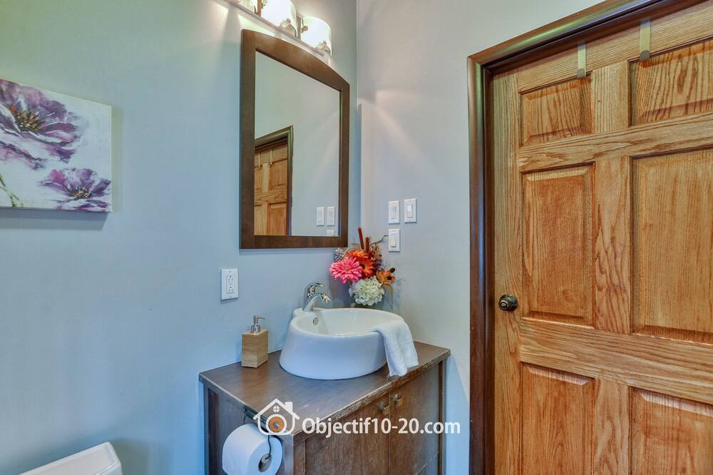 Photo of Bathroom in Wentworth-Nord