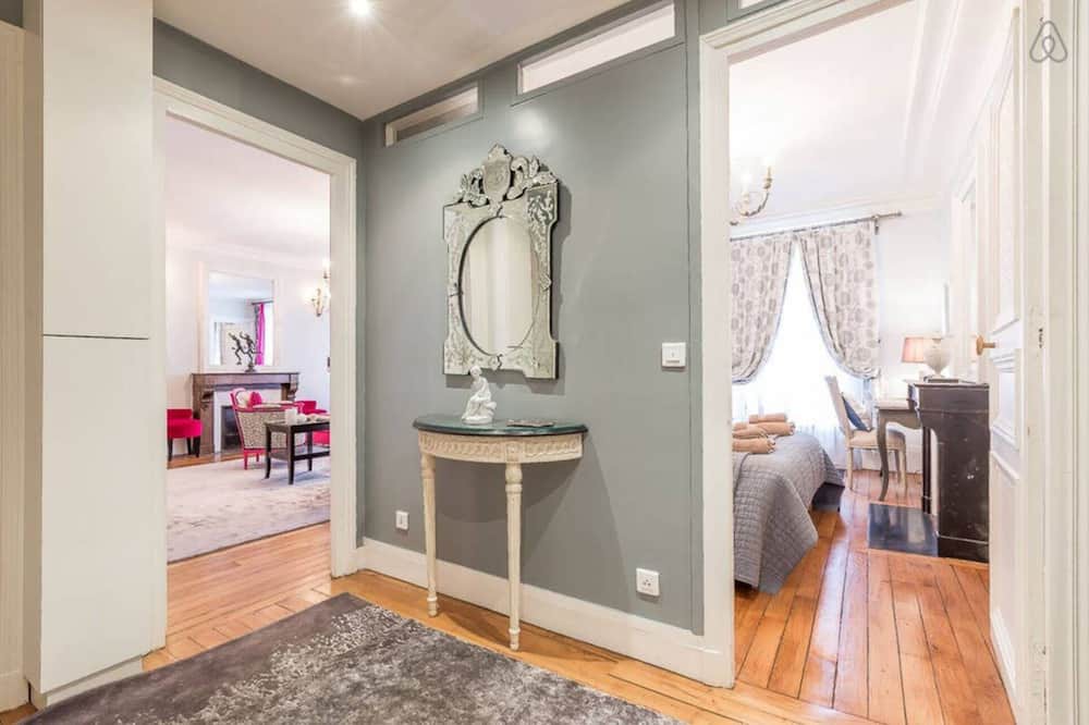 Photo of Bedroom in Porte-Saint-Martin