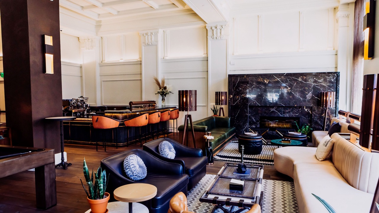 Photo of Livingroom in Court Avenue Entertainment District
