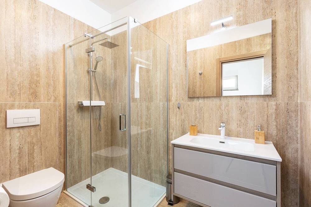 Photo of Bathroom in Skatari