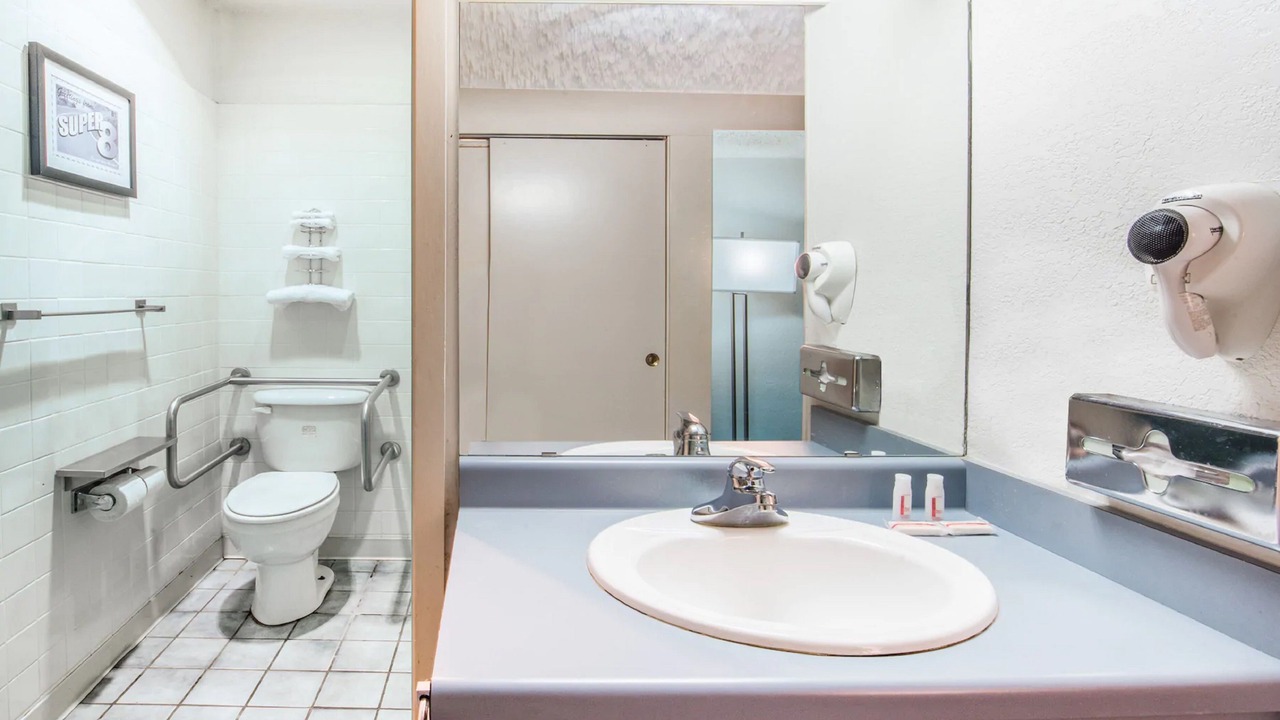 Photo of Bathroom in Ozona