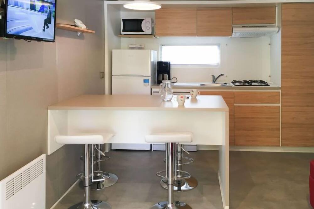 Photo of Kitchen in Saint Alban Auriolles