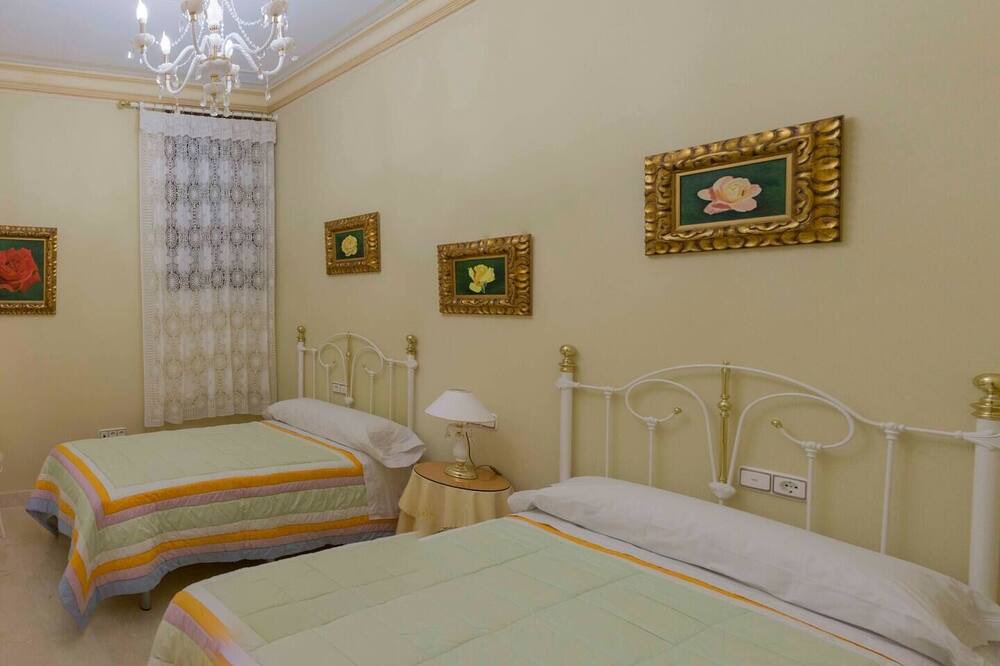 Photo of Bedroom in Monovar
