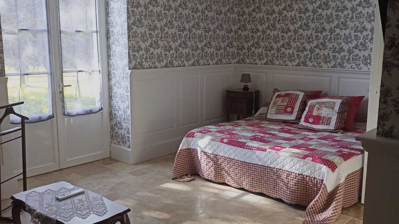 Photo of Bedroom in Tresnay