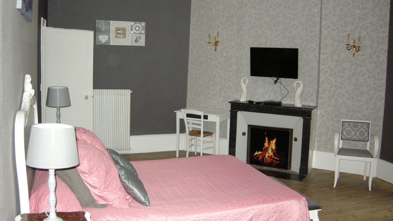 Photo of Bedroom in Tresnay