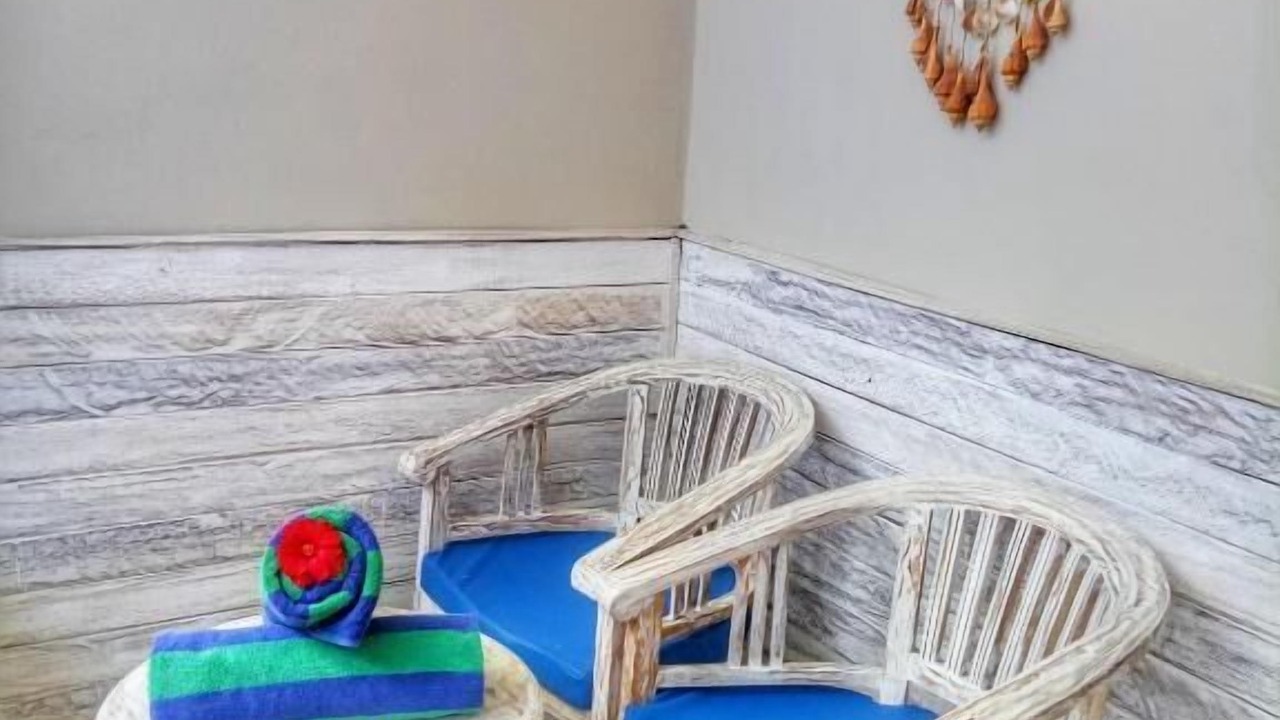 Photo of Others in Mushroom Bay