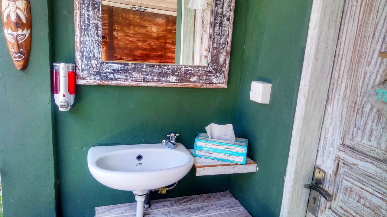 Photo of Bathroom in Mushroom Bay