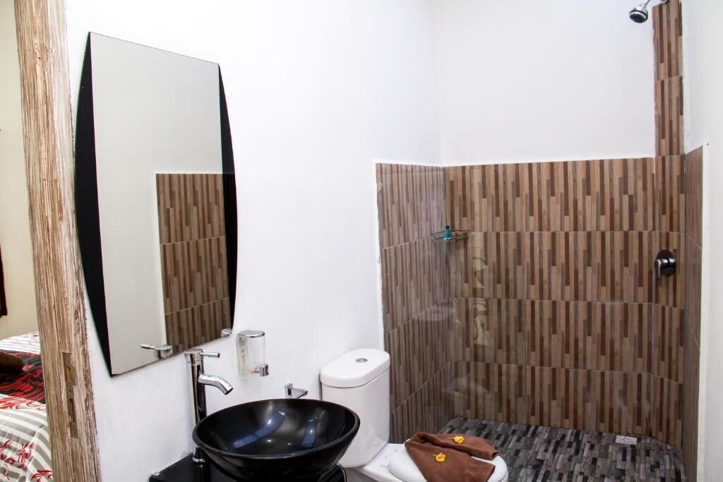 Photo of Others in Mushroom Bay