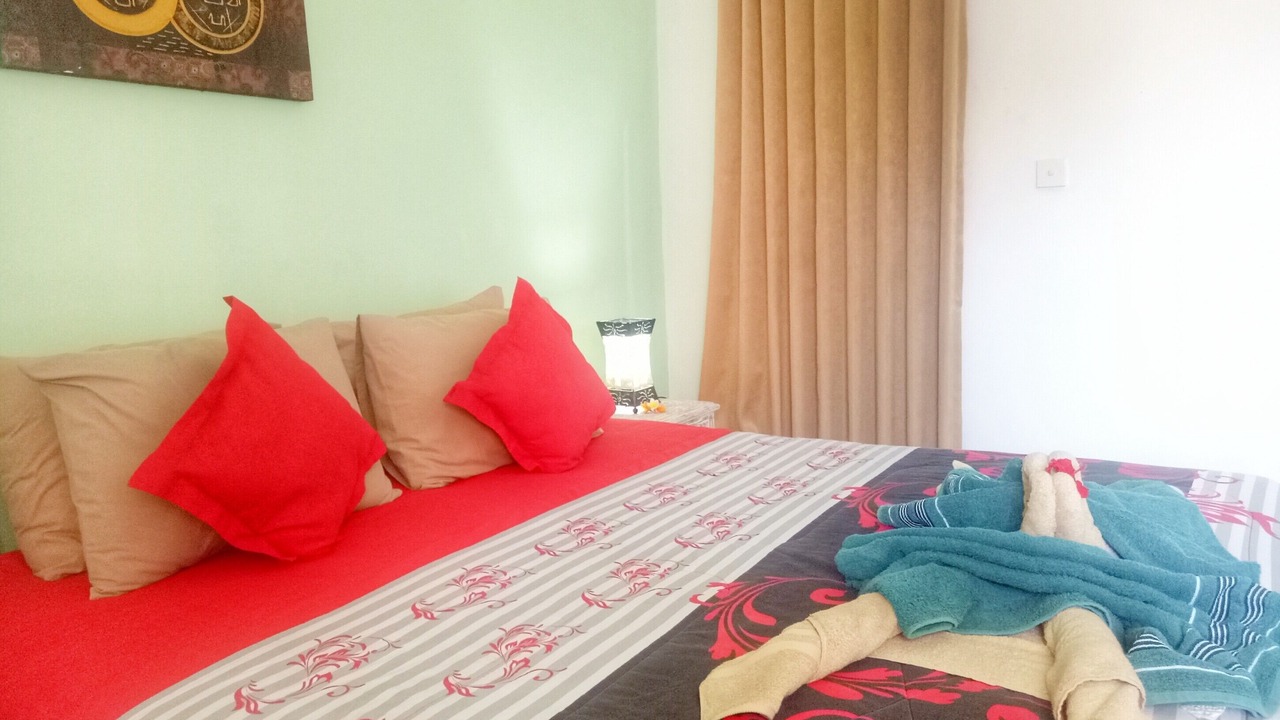 Photo of Others in Mushroom Bay