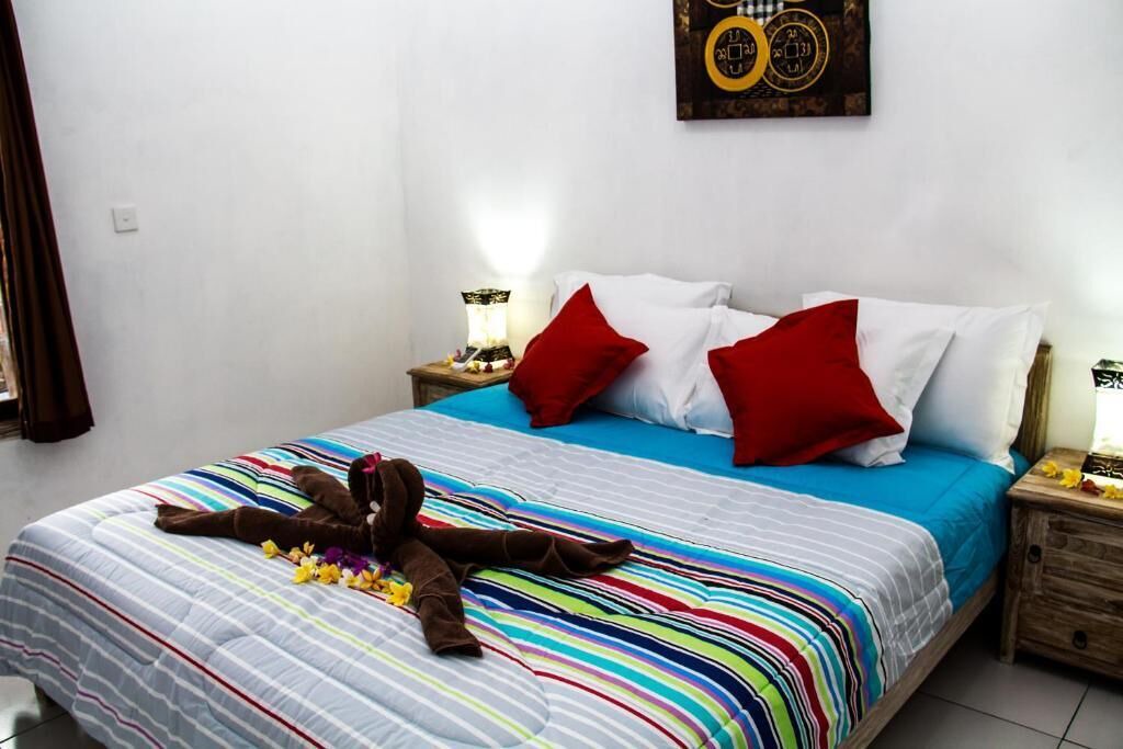 Photo of Others in Mushroom Bay