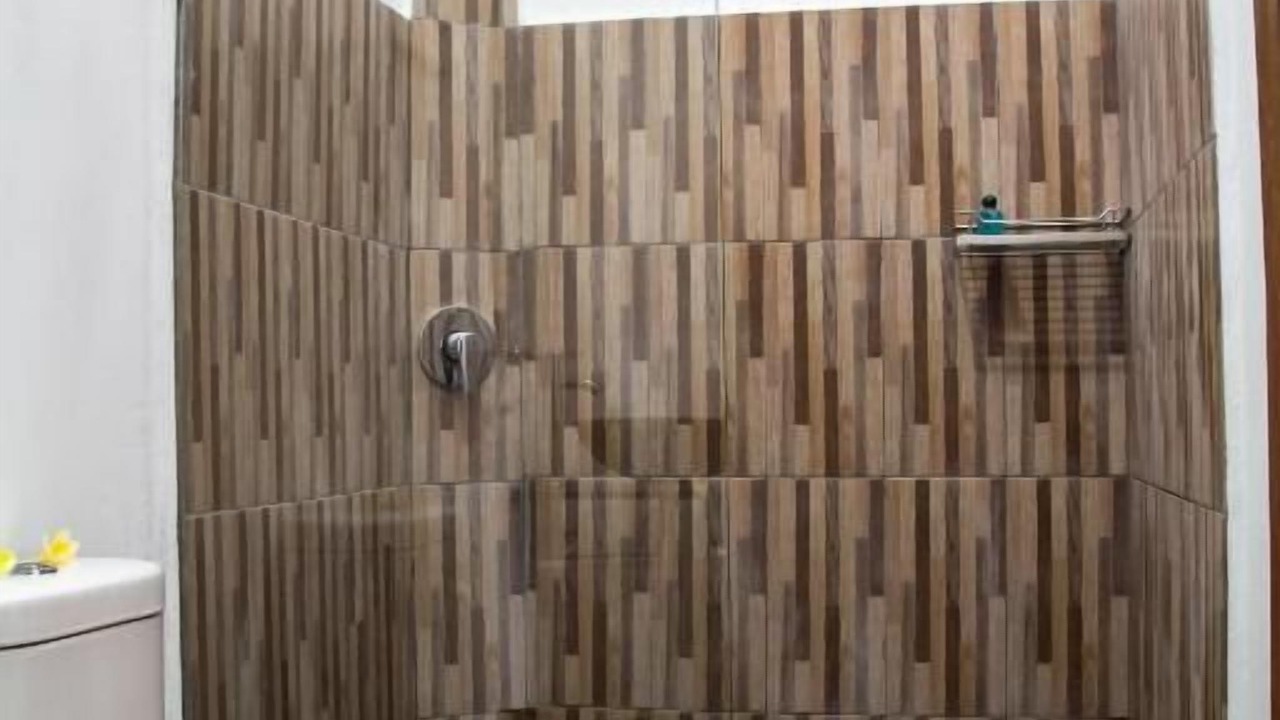 Photo of Others in Mushroom Bay