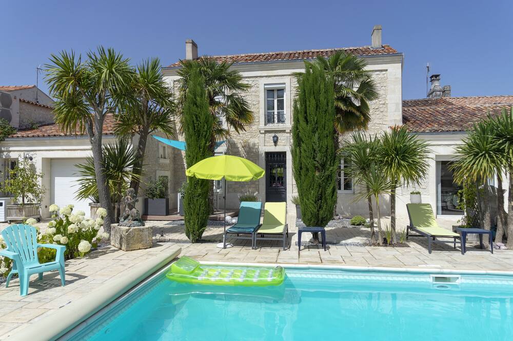 Photo of Outdoor in Saint-Porchaire