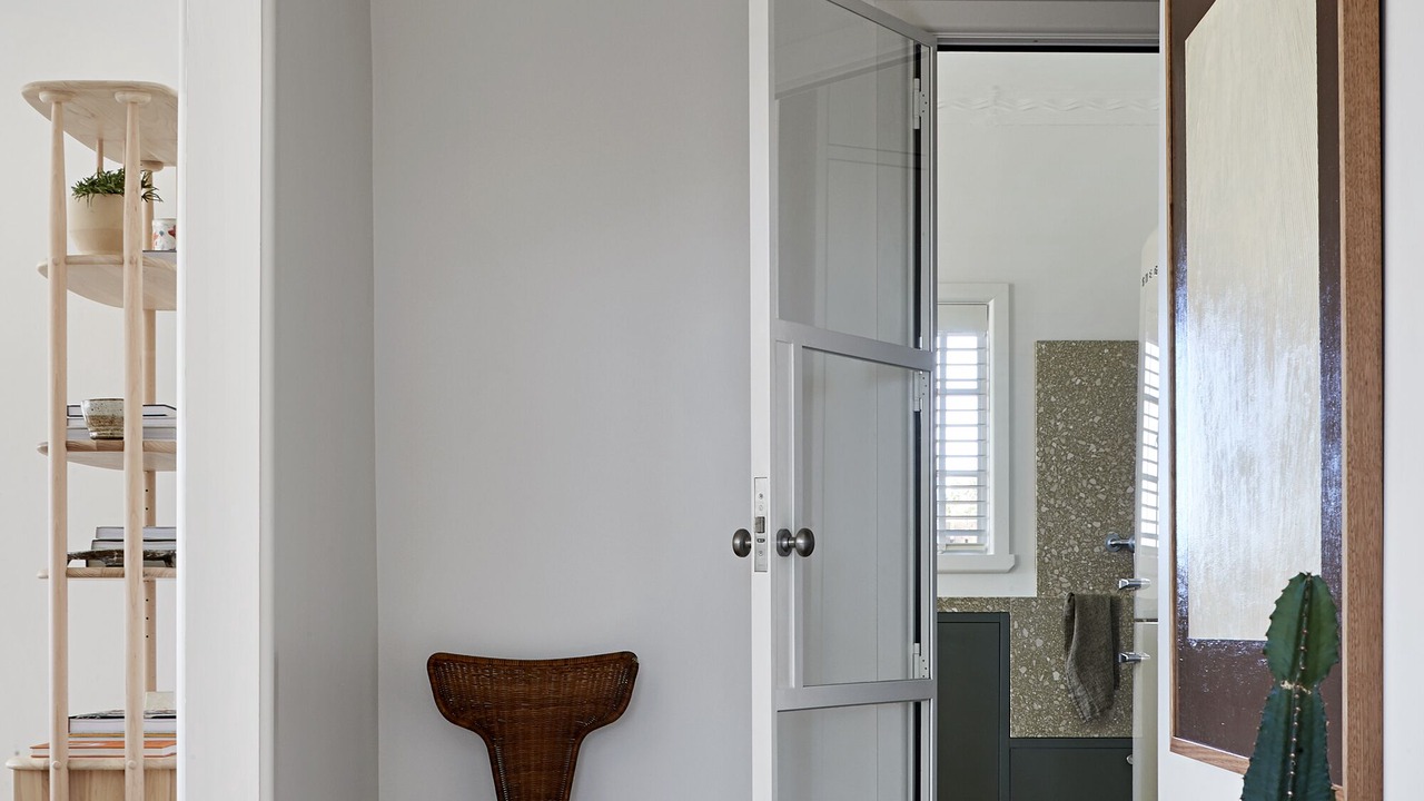 Photo of Others in Red Hill