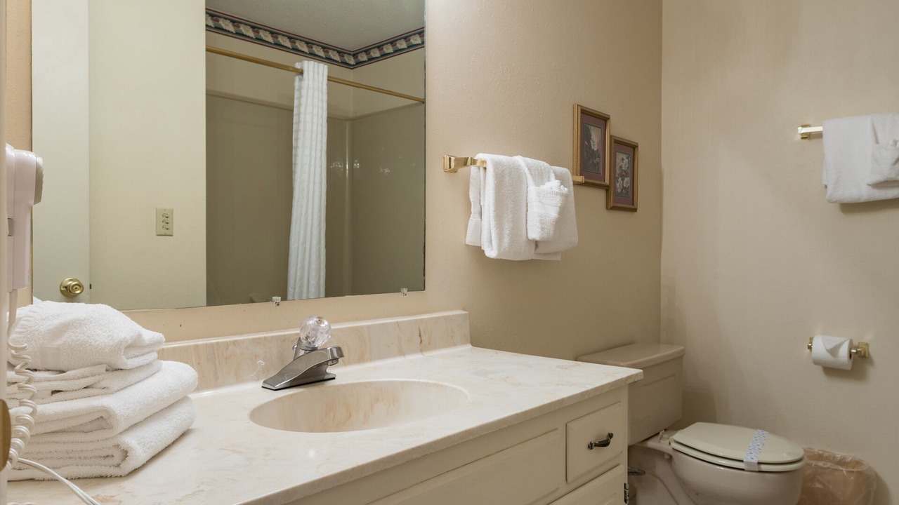 Photo of Bathroom in Lake Tansi