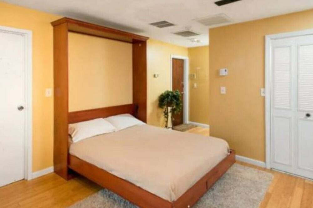 Photo of Bedroom in North End