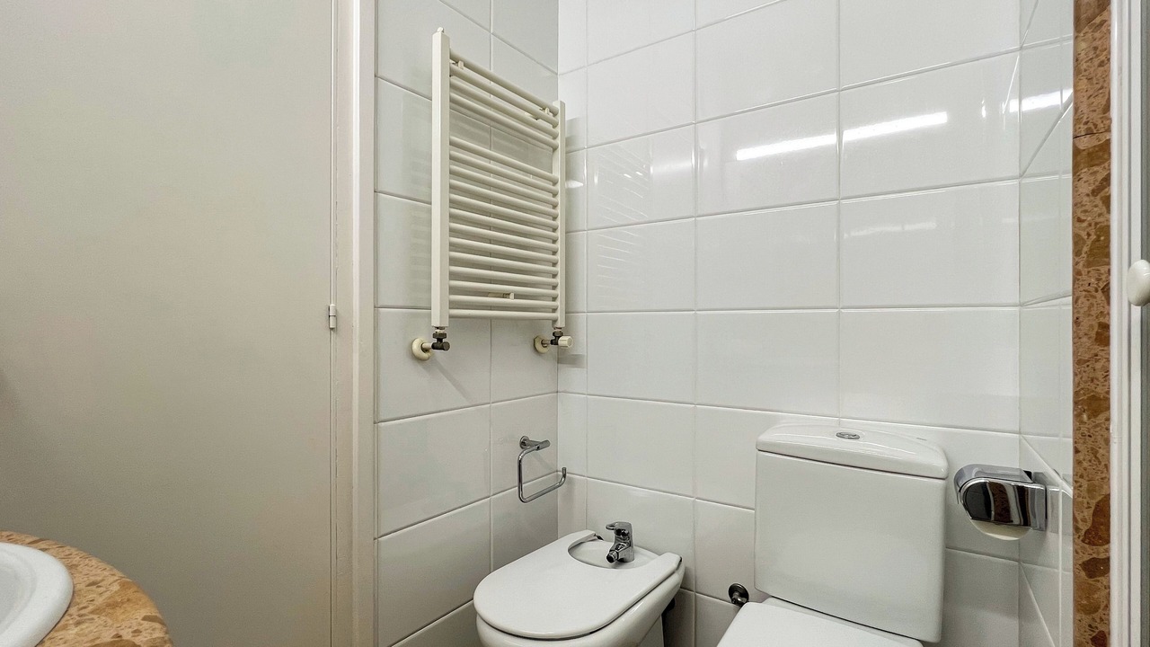 Photo of Bathroom in el Camp d'en Grassot i Gracia Nova