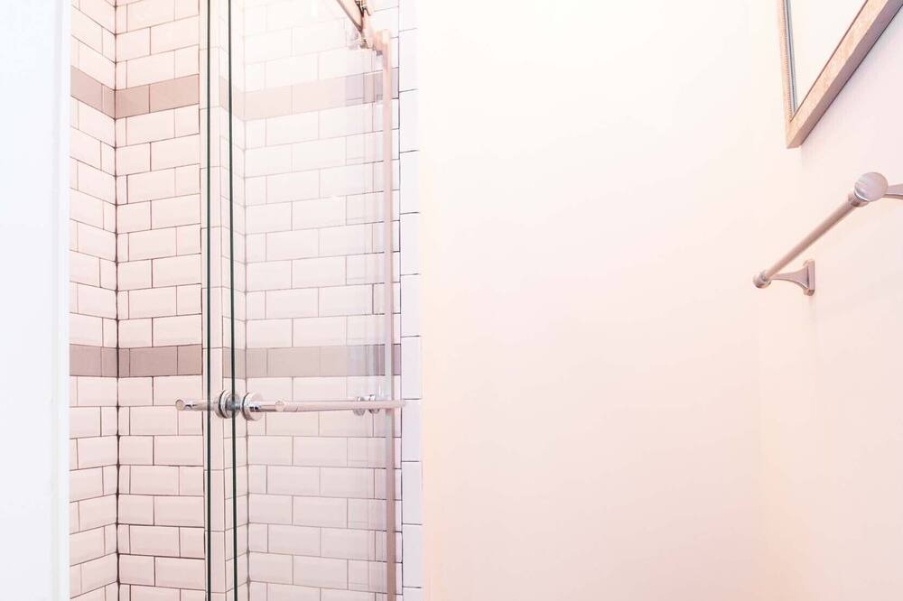 Photo of Bathroom in Cleveland Circle