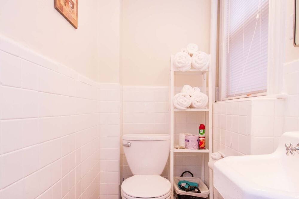 Photo of Bedroom in Cleveland Circle