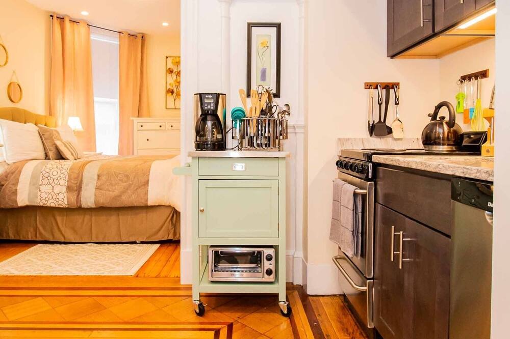 Photo of Bedroom in Cleveland Circle