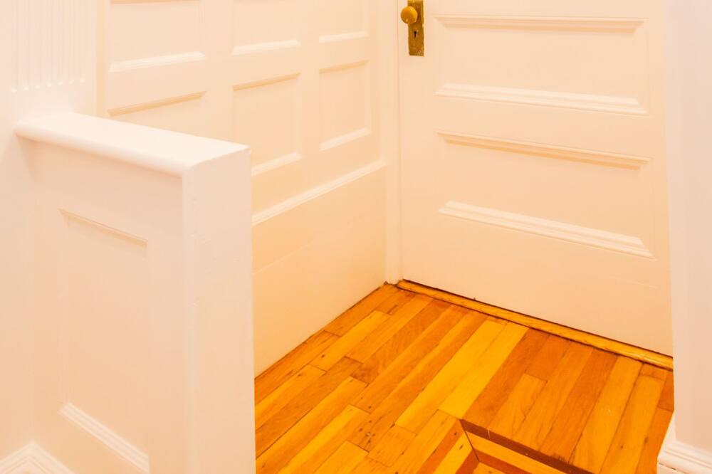 Photo of Others in Cleveland Circle