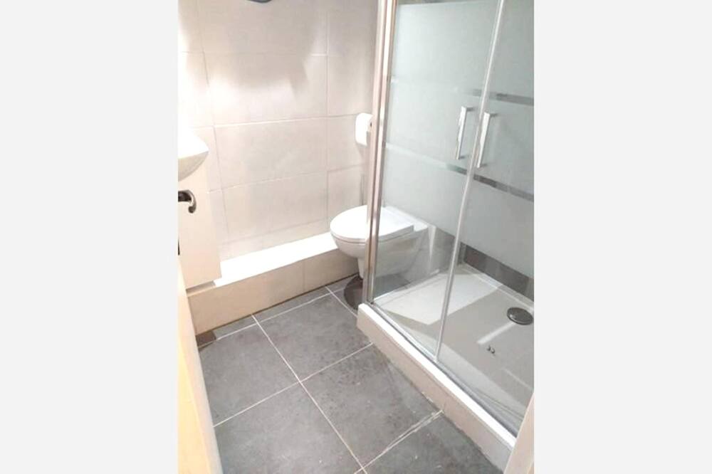 Photo of Bathroom in Houlgate