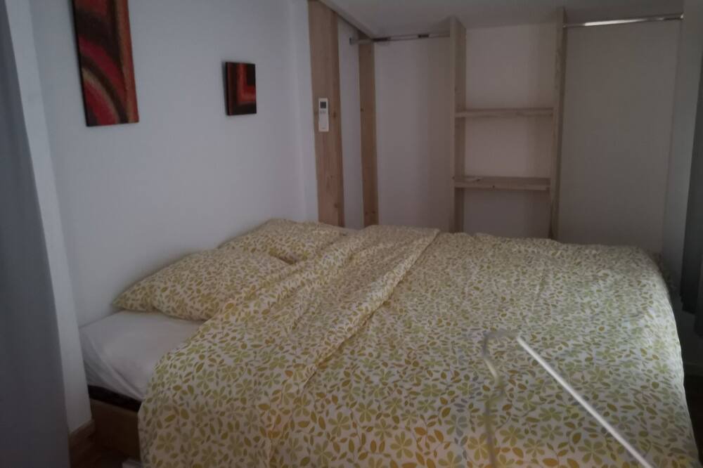 Photo of Bedroom in Fontaine Lestang-Bagatelle-Papus-Tabar-Bordelongue