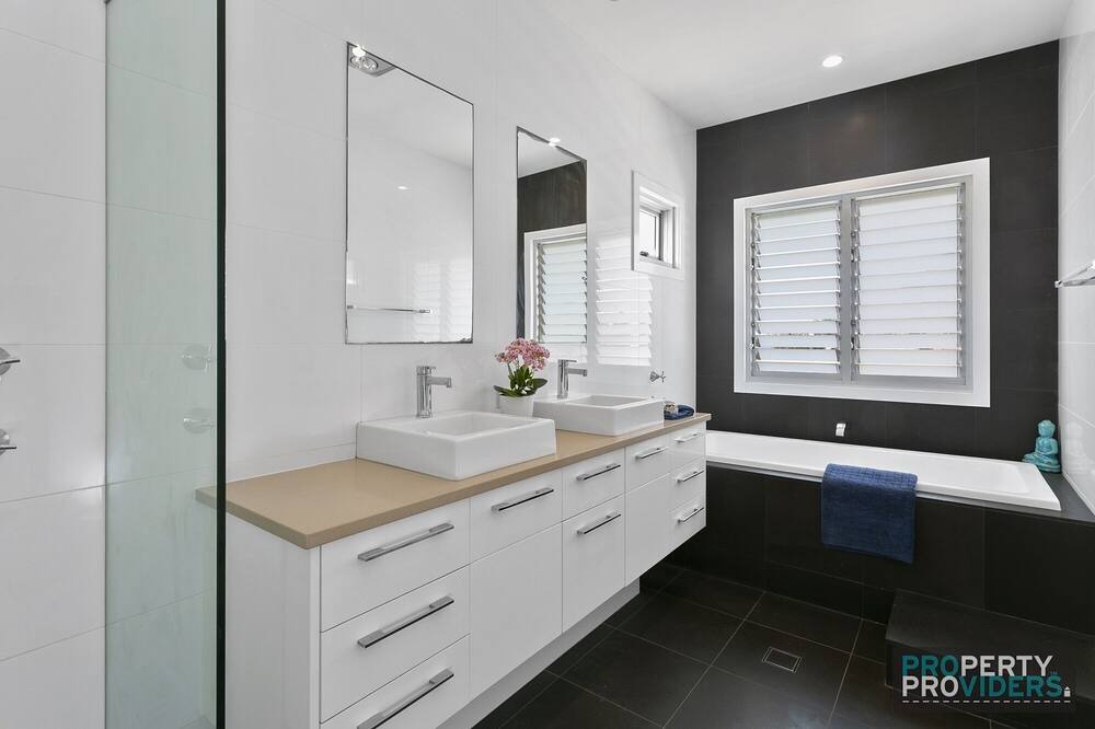 Photo of Bathroom in Queenscliff