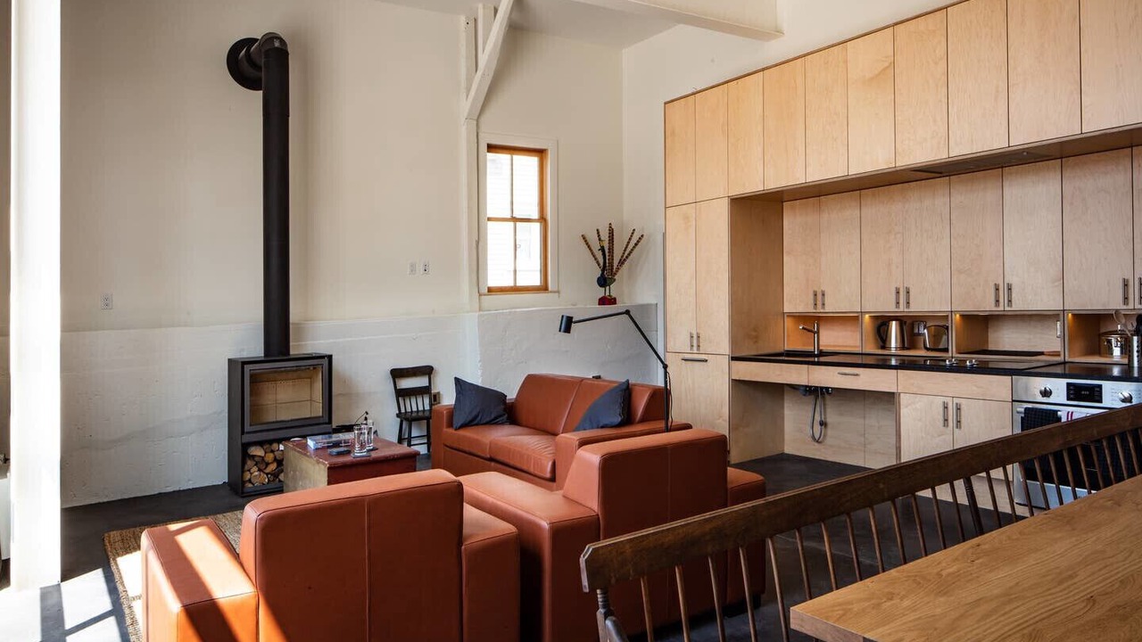 Photo of Livingroom in Lunenburg Waterfront