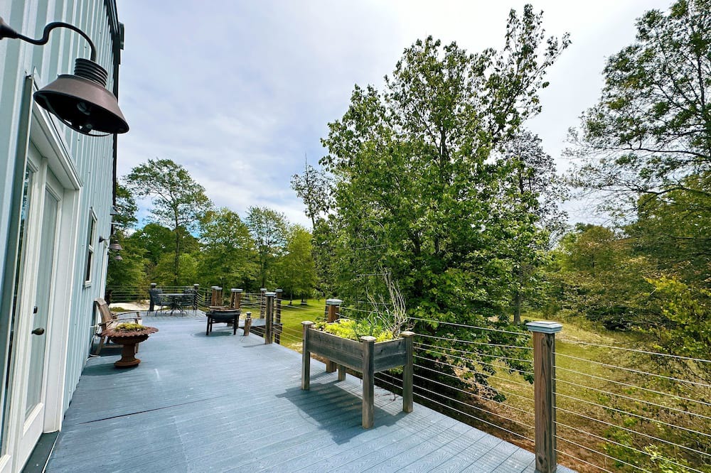 Photo of Outdoor in McNeill