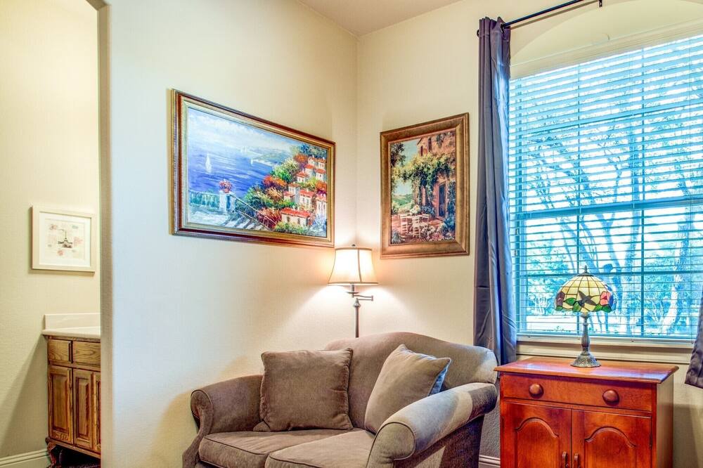 Photo of Bathroom in Lakeside