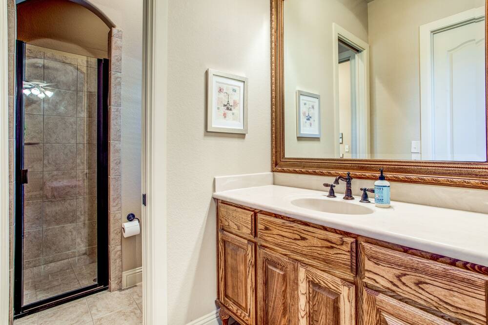 Photo of Bathroom in Lakeside
