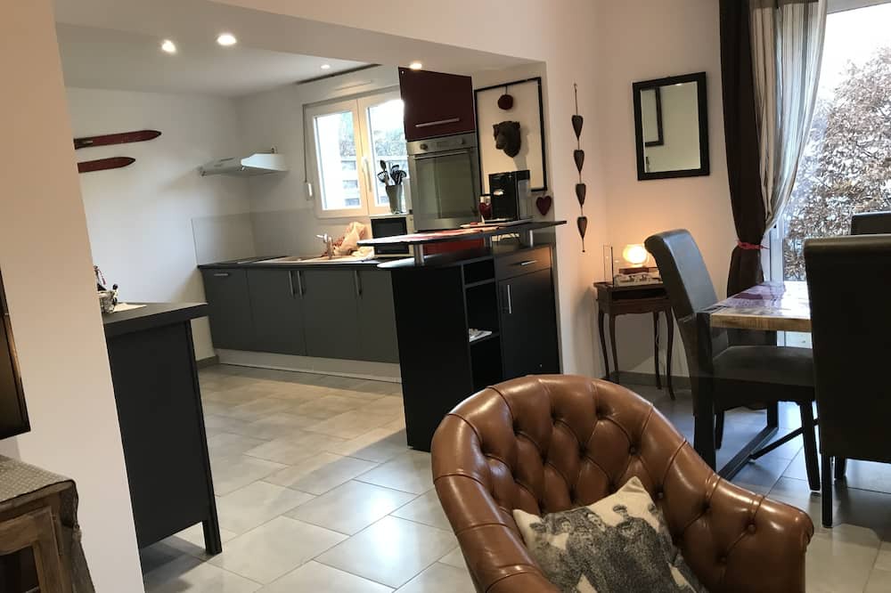 Photo of Livingroom in Jeuxey