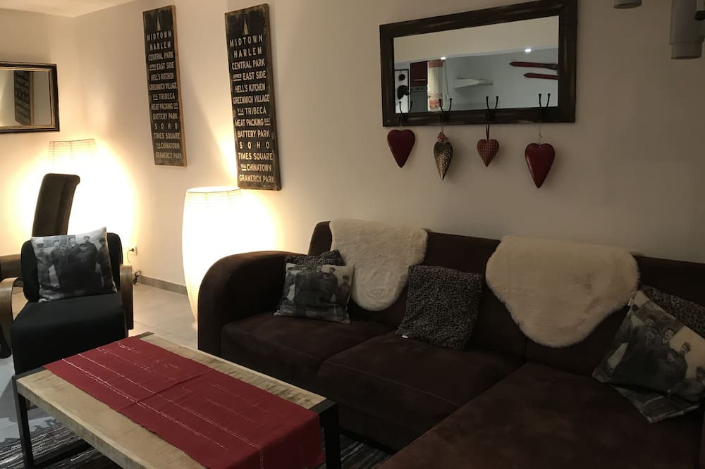 Photo of Livingroom in Jeuxey